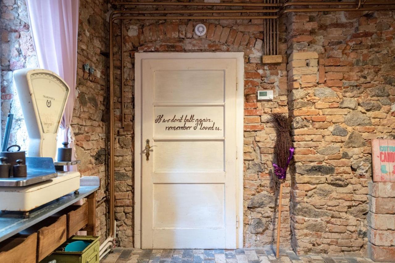 Accommodation At The Folklore Apartment Bratislava Exterior foto